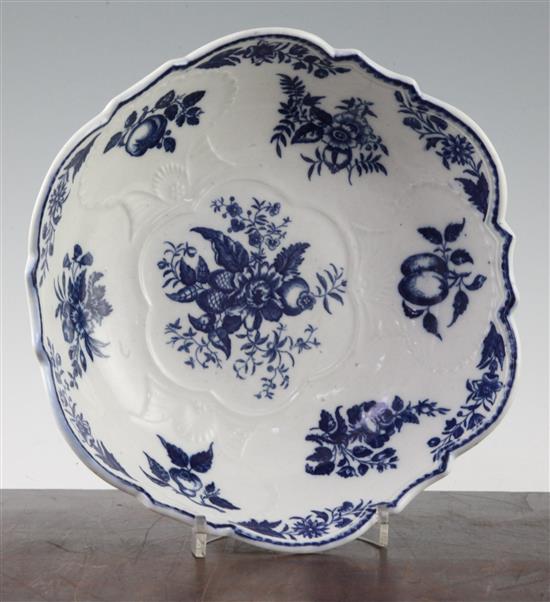 A Worcester pine cone pattern salad bowl, c.1775, 25cm